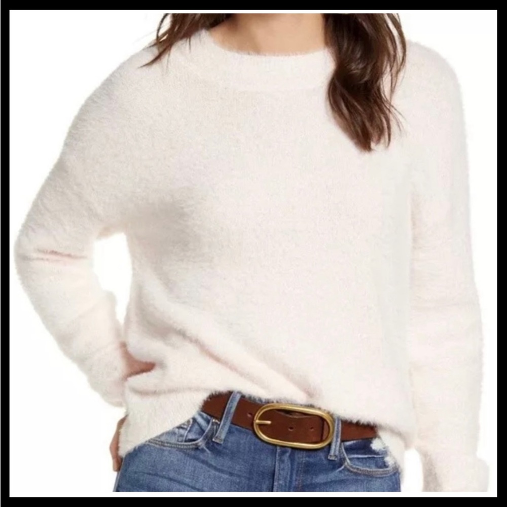 COPY - NEW WITH TAGS TREASURE & BOND FUZZY 🌷PINK ROSEWATER CREWNECK🥰 OFFERS WEL…